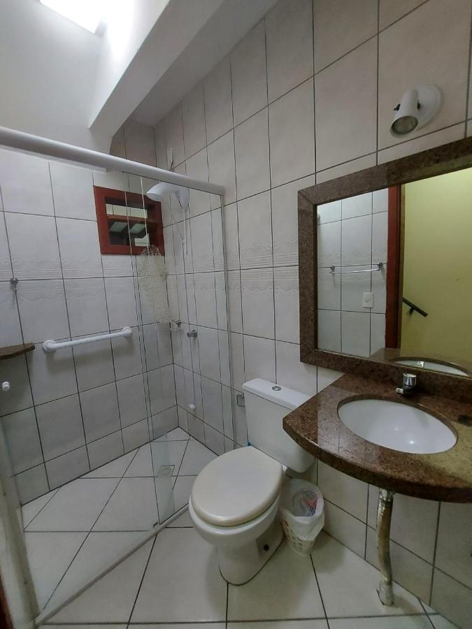 Apartamento 12 - Bombinhas - 200 Metros Da Praia エクステリア 写真
