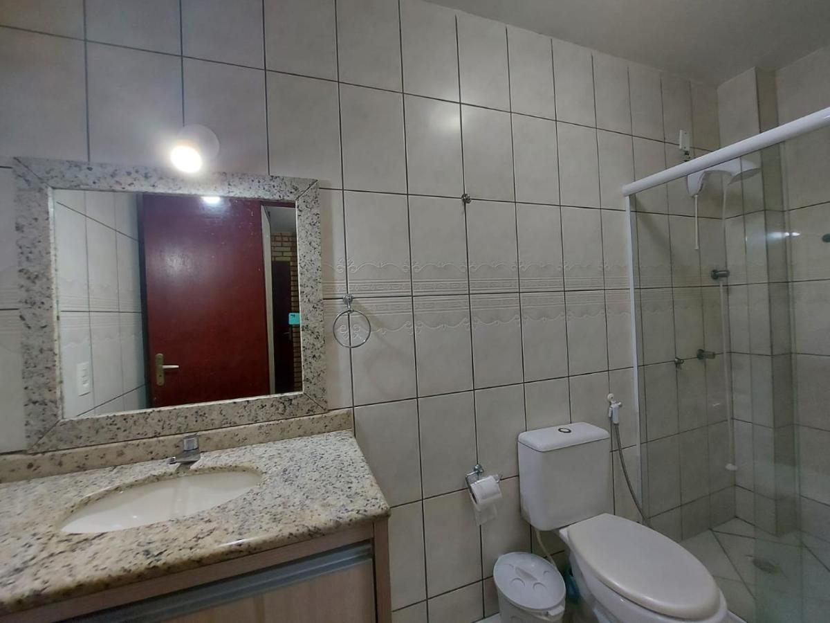 Apartamento 12 - Bombinhas - 200 Metros Da Praia エクステリア 写真