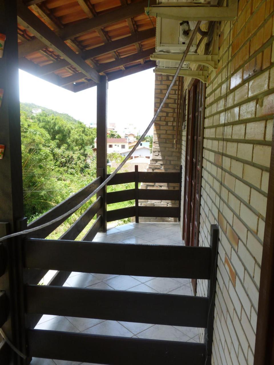 Apartamento 12 - Bombinhas - 200 Metros Da Praia エクステリア 写真