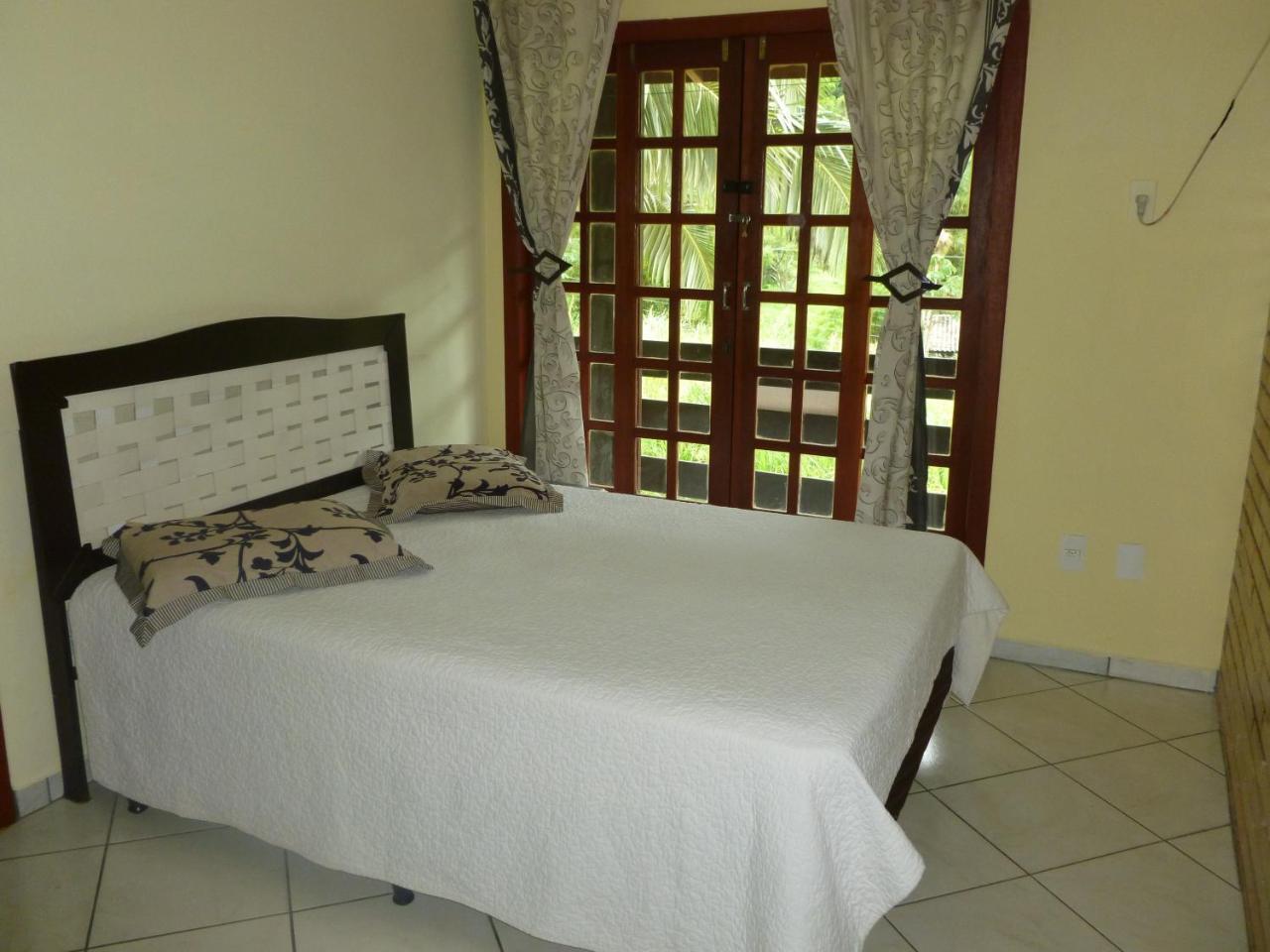 Apartamento 12 - Bombinhas - 200 Metros Da Praia エクステリア 写真