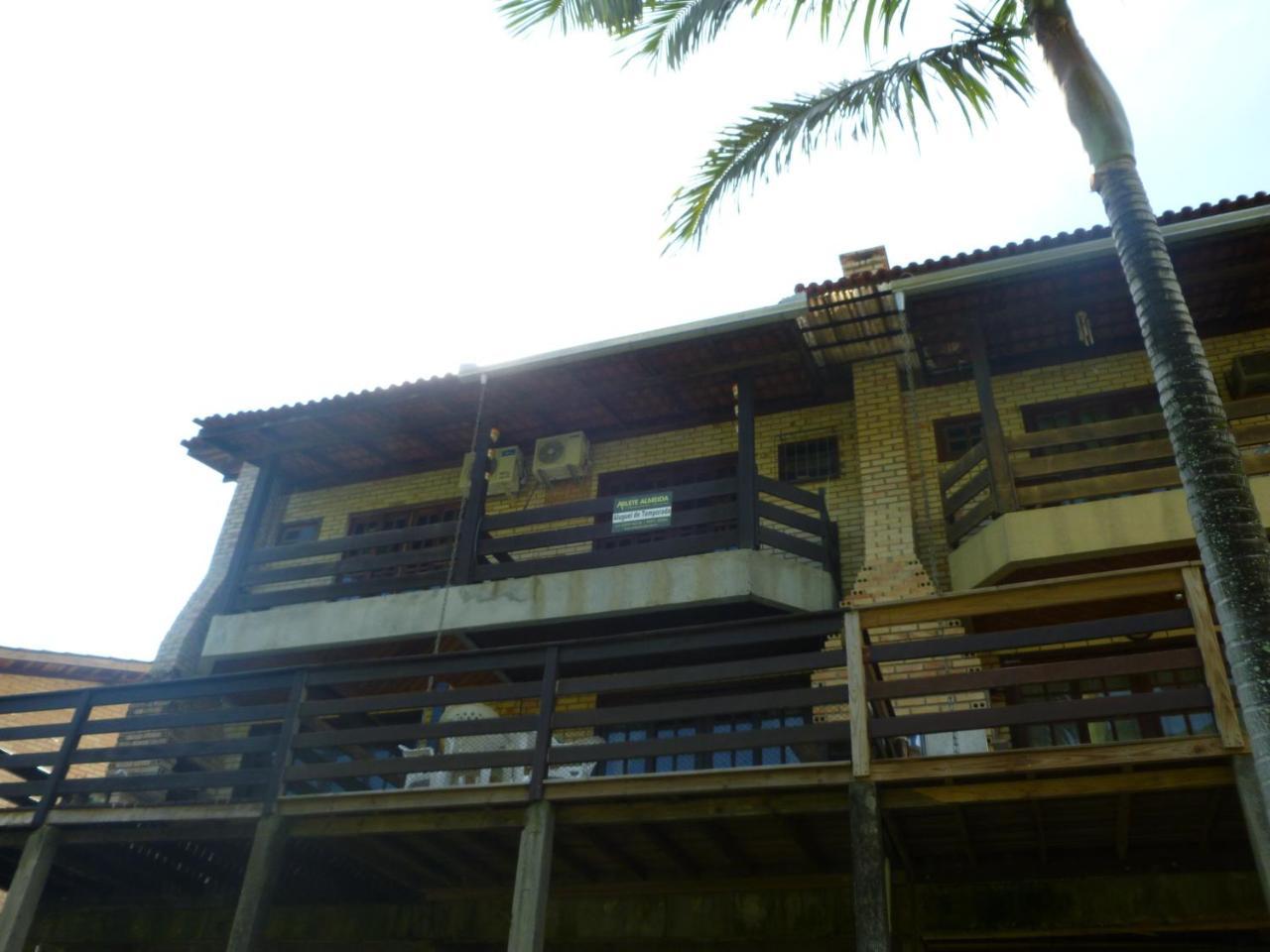 Apartamento 12 - Bombinhas - 200 Metros Da Praia エクステリア 写真